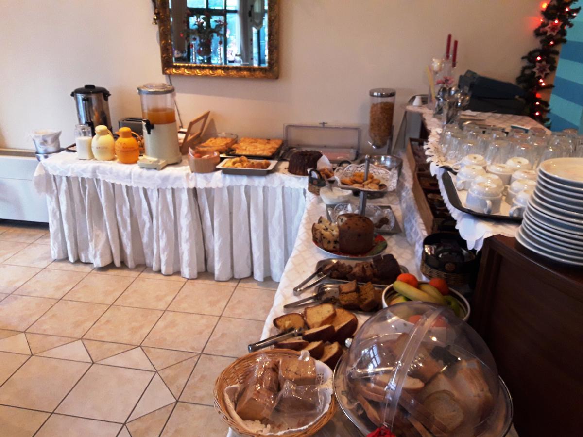 Krepeni Hotel Galaxy מראה חיצוני תמונה